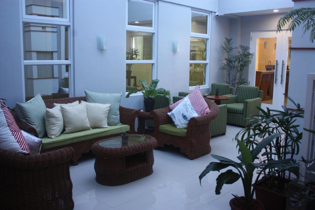 Sarita Bed And Breakfast Laoag Eksteriør billede